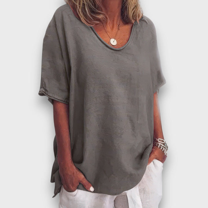 Ilyana – Simple Oversized Blouse for Every Day